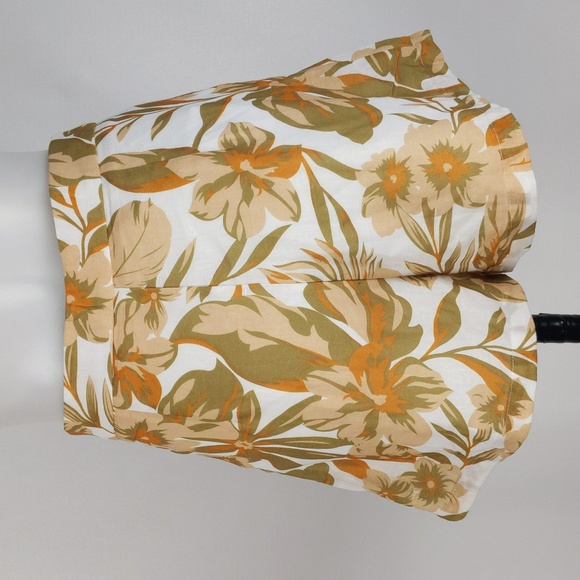 Minnie & Co Women's Shorts Size 10 Beige Green White Zip Fly Pockets Lined NEW - Picture 4 of 10